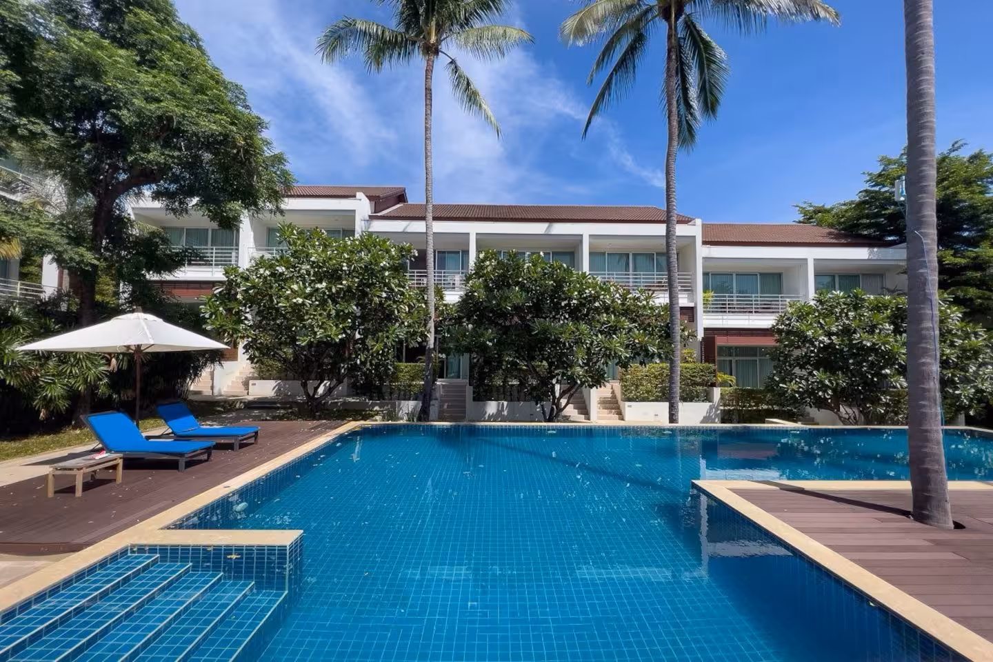 Upper pool